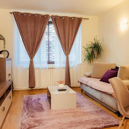 Downtown Apartment Boutique Green Garden Unirii Bucharest Luaran gambar