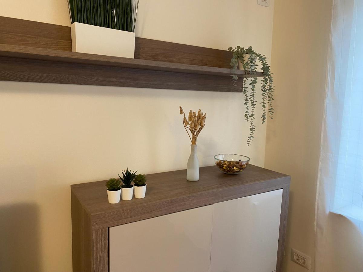 Downtown Apartment Boutique Green Garden Unirii Bucharest Luaran gambar