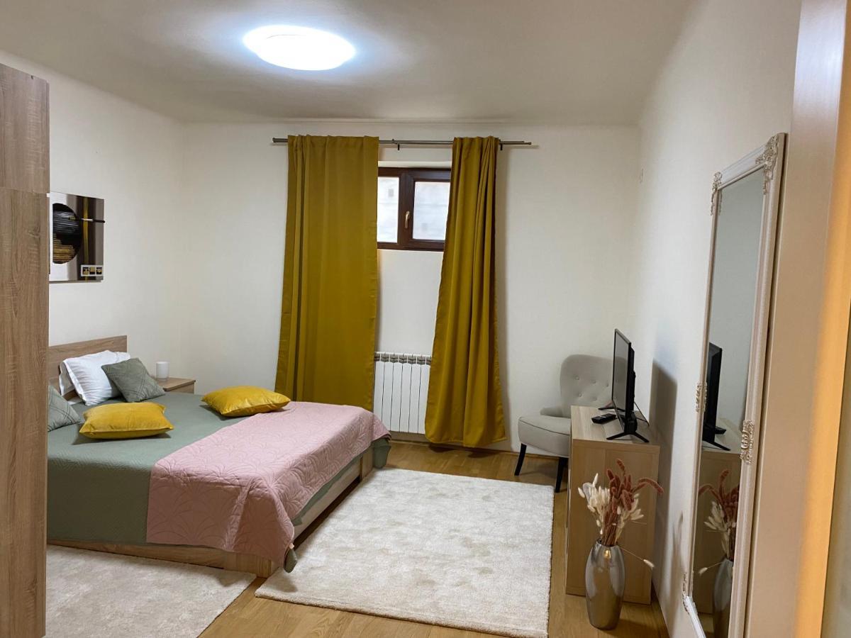Downtown Apartment Boutique Green Garden Unirii Bucharest Luaran gambar