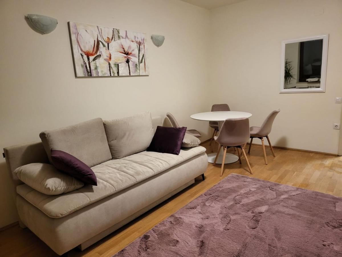 Downtown Apartment Boutique Green Garden Unirii Bucharest Luaran gambar