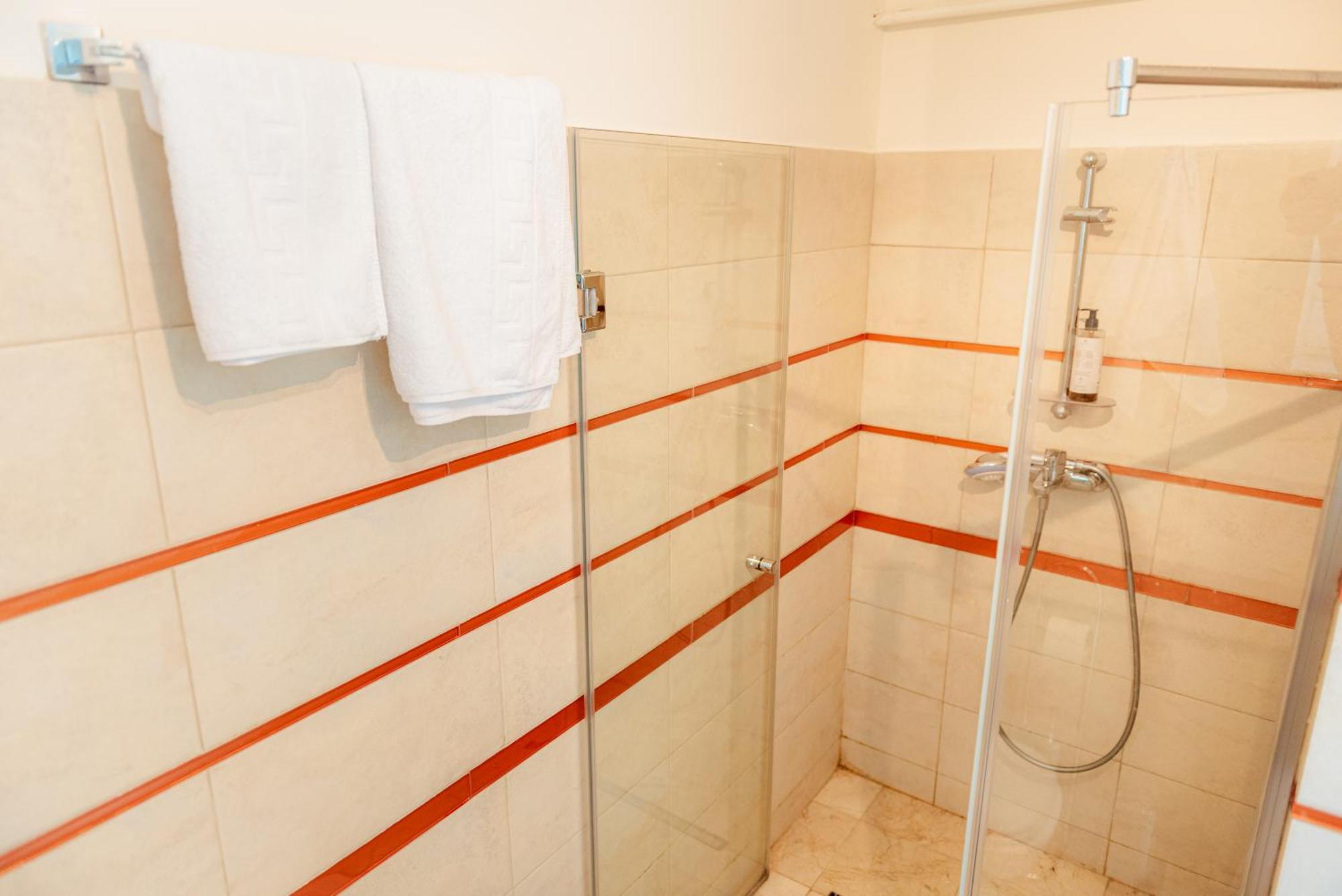 Downtown Apartment Boutique Green Garden Unirii Bucharest Luaran gambar
