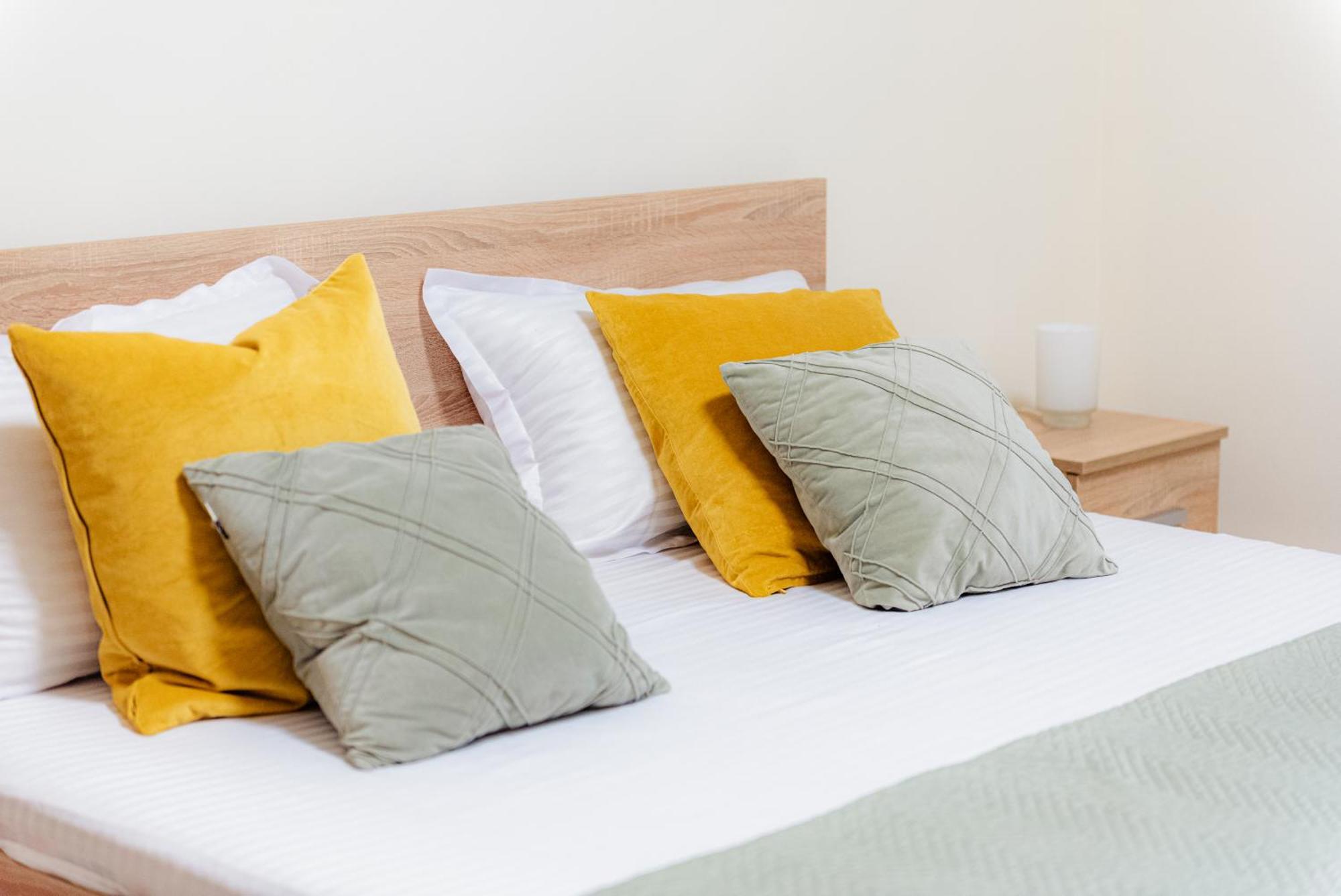 Downtown Apartment Boutique Green Garden Unirii Bucharest Luaran gambar