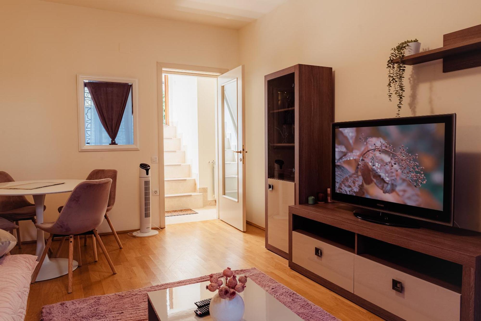 Downtown Apartment Boutique Green Garden Unirii Bucharest Luaran gambar